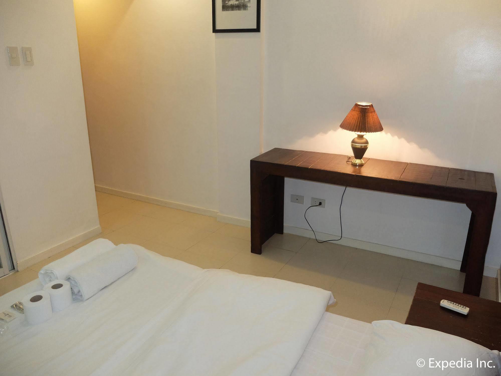 Elyseah Condotel อังเฮเลส ภายนอก รูปภาพ