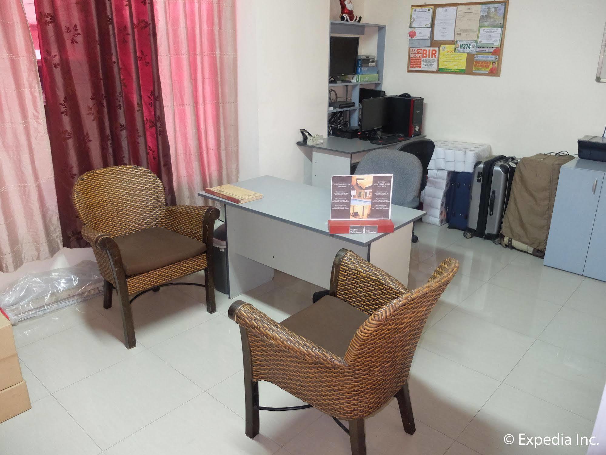 Elyseah Condotel อังเฮเลส ภายนอก รูปภาพ
